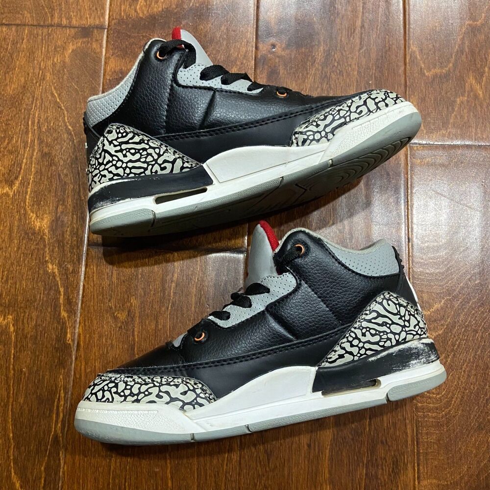 Nike Air Jordan 3 Retro OG Black Cement 2023 Kids Shoes Sneakers Size 2.5Y - Picture 2 of 9